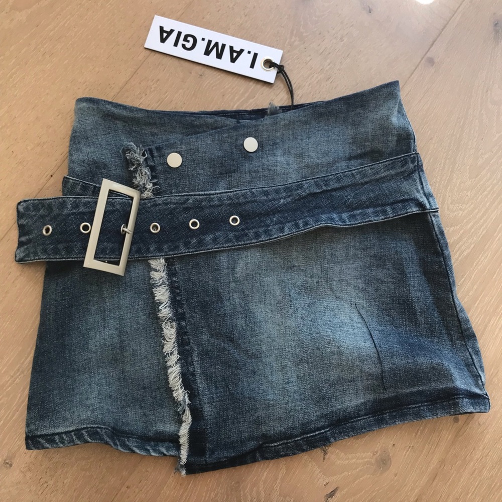 I AM GIA denim skirt. size XS. NWT